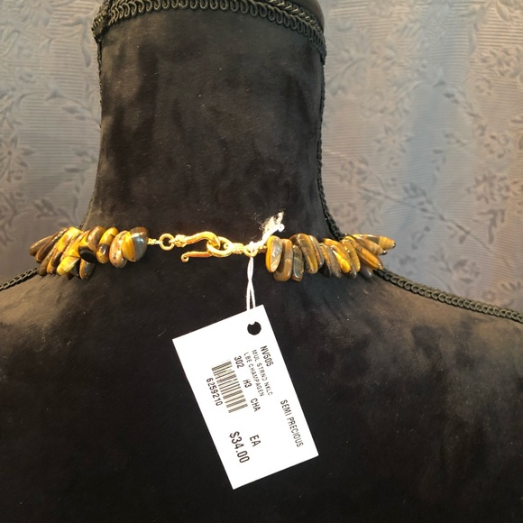 Semi-precious Stone and Crystal Necklace - Picture 3 of 3